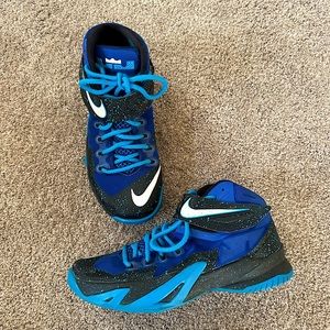 NIKE Lebron Soldier 8 Royal Blue